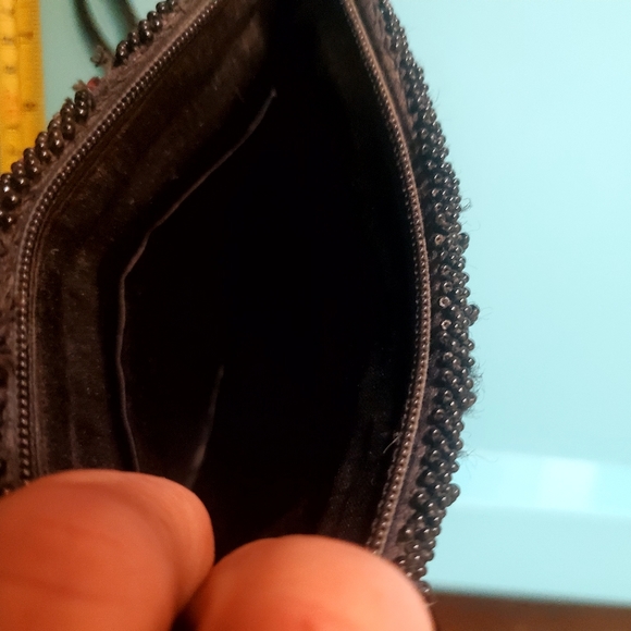 Sml beaded clutch - Picture 4 of 6